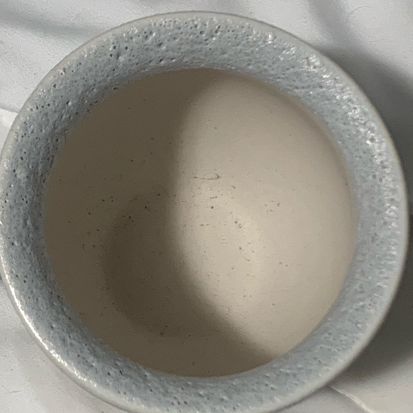 Tan and Blue Vintage Salt Glaze Handmade Unsigned Pottery Pot Vase - Picture 2 of 5